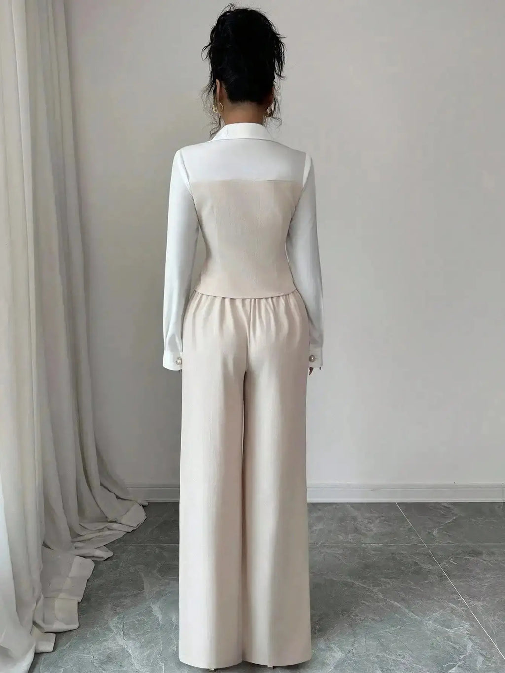 Elegant 2 - Piece Suit with Pearl Buttons & Wide Leg Pants for Office or Casual Wear - LUXURY CLOTHESMy store Elegant 2 - Piece Suit with Pearl Buttons & Wide Leg Pants for Office or Casual Wear My store