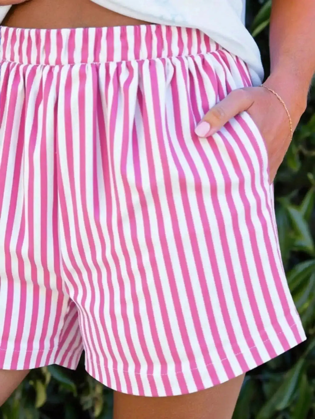 Floral Print Loose T-Shirt & Pink Striped Shorts Set for Women, Summer Casual Outfit b - LUXURY CLOTHESMy store Floral Print Loose T-Shirt & Pink Striped Shorts Set for Women, Summer Casual Outfit b My store